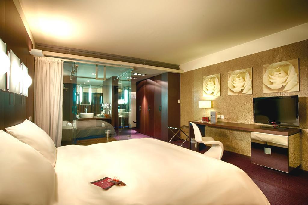 Le Rex Hotel Tarbes Dış mekan fotoğraf