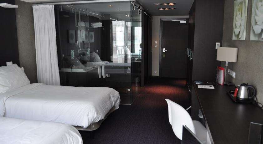 Le Rex Hotel Tarbes Oda fotoğraf